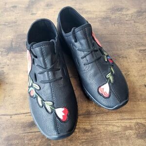 Miss Sixty Women’s Black Trainers Sneakers Flowers & Bow Embroidered